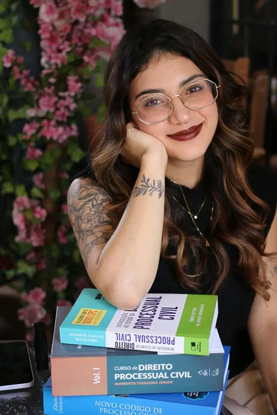 Dra. Giovanna Ribeiro